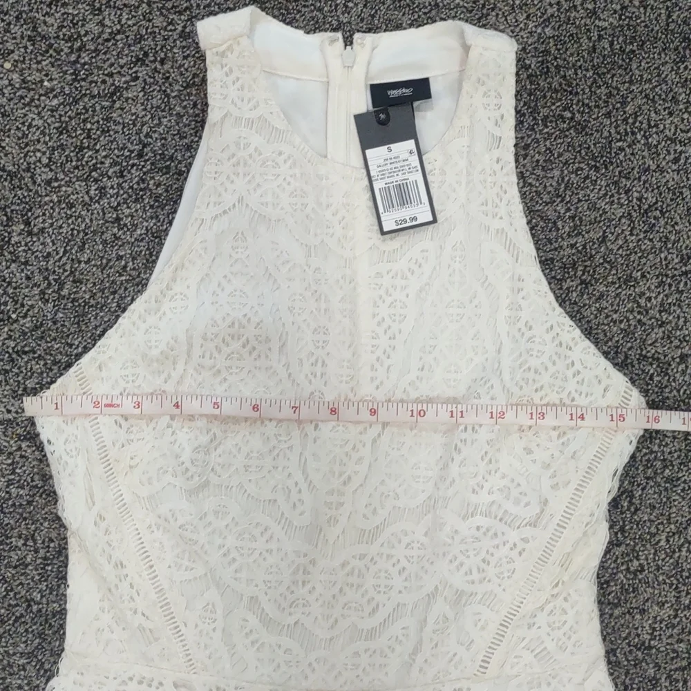 lacy dress - Picture 5 of 7